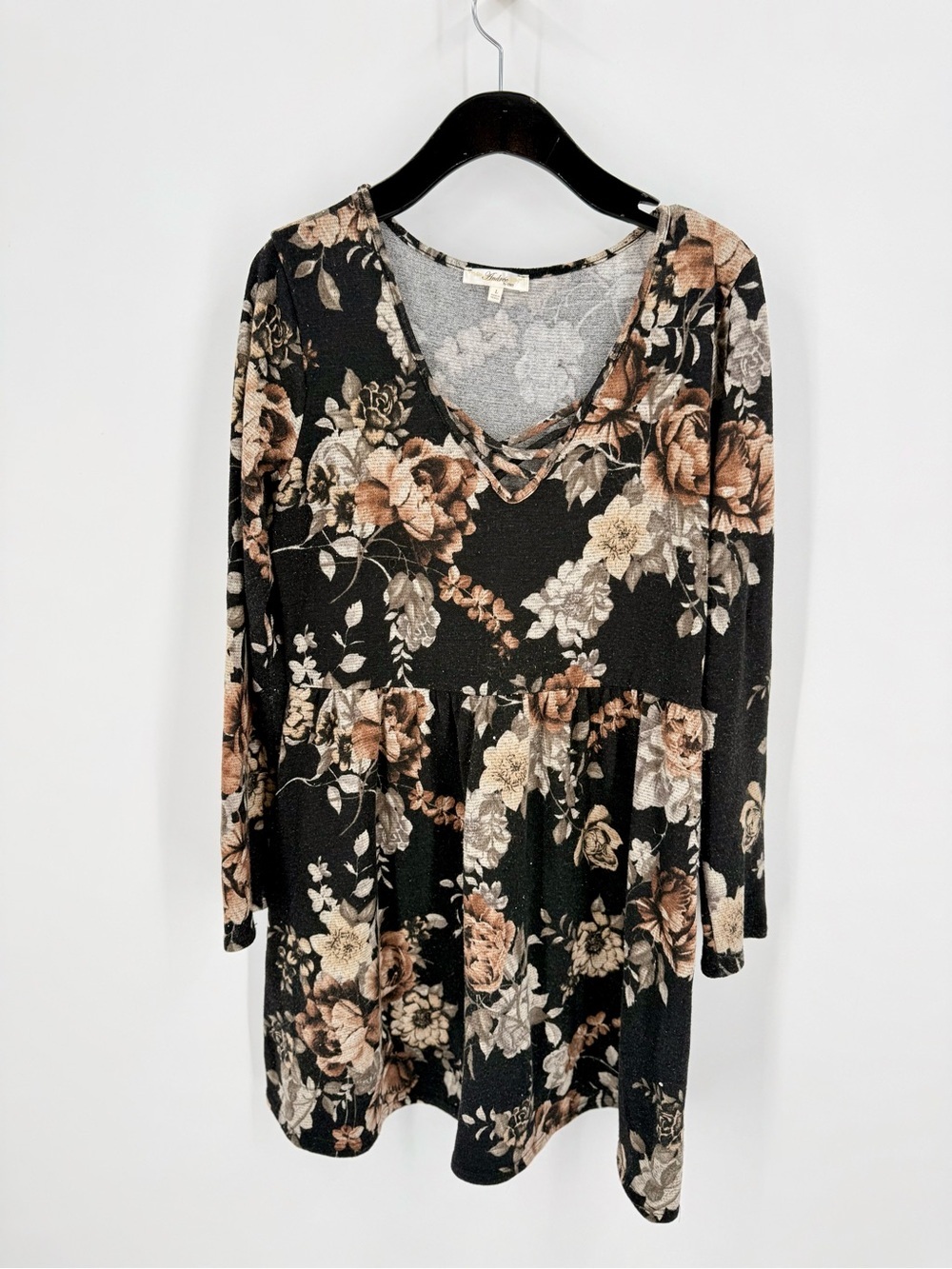 ANDREE BY UNIT Black Floral V-Neck Tunic with Neutral Blooms